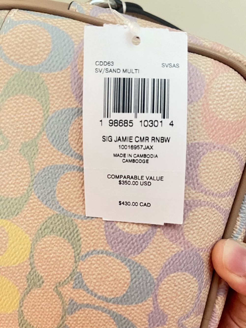 Coach Jamie Camera Bag
In Rainbow Signature Canvas🌸 - Picture 4 of 10